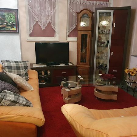 Guest House Grünstadt Extérieur photo