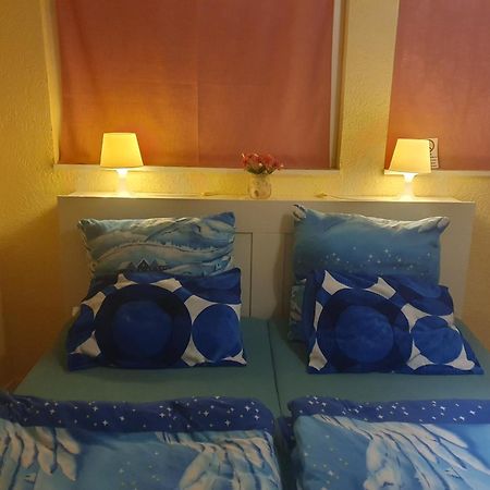 Guest House Grünstadt Extérieur photo