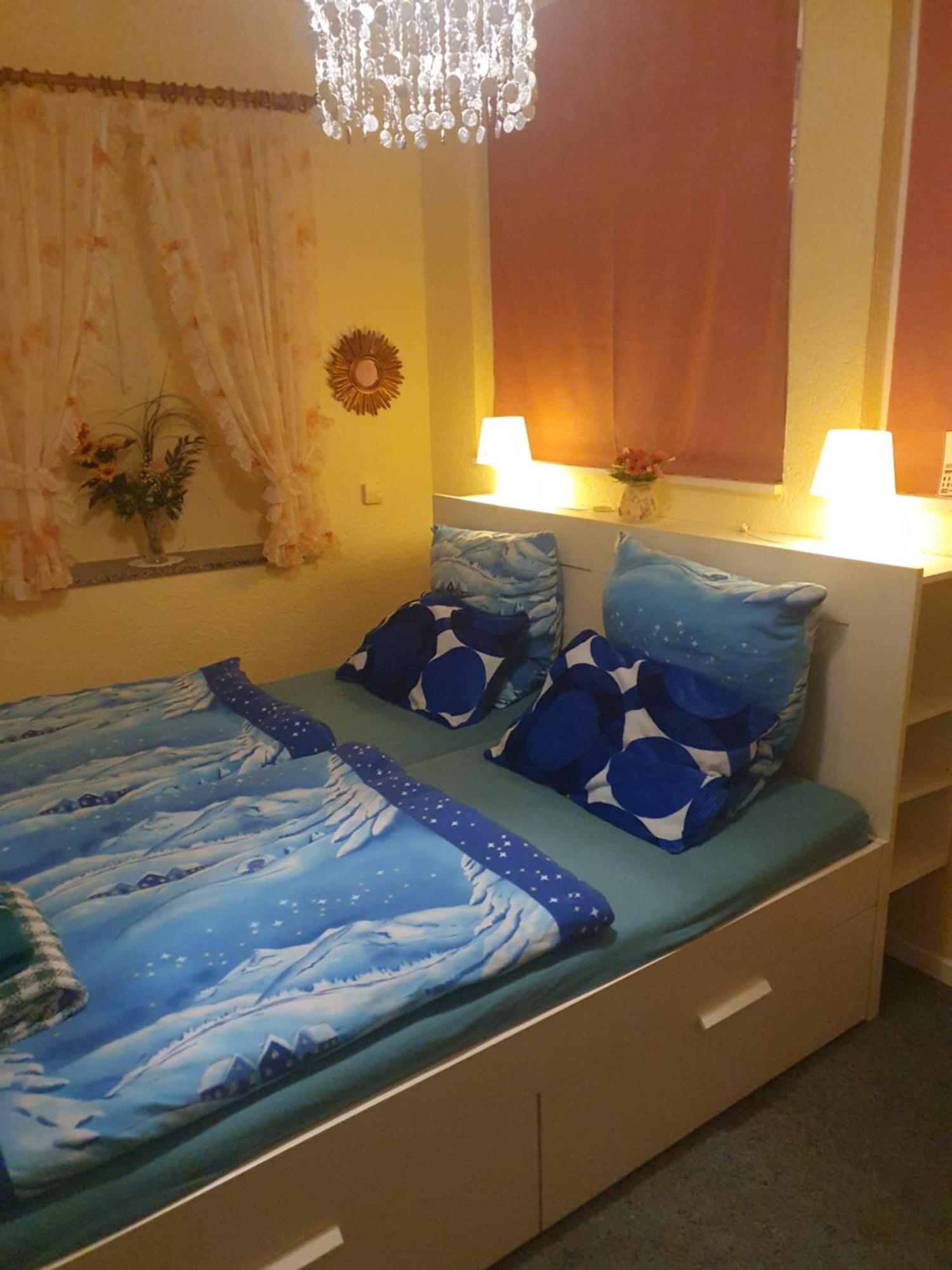 Guest House Grünstadt Extérieur photo